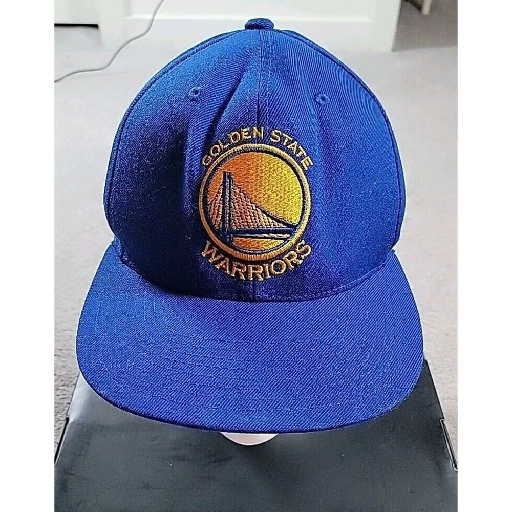 Golden State Warriors Retro Vintage Mitchell & Ness NBA Snapback Hat Cap‎